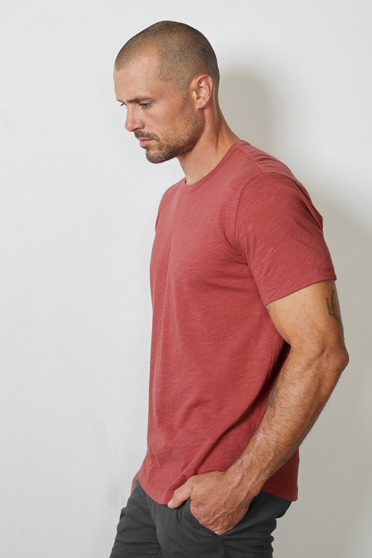 Amaro Crew Neck Slub Tee in verbena side.-25792840990913