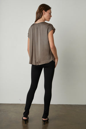 ODETTE CAP SLEEVE BLOUSE