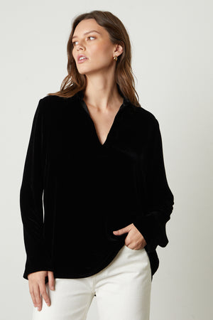 Jordy Silk Velvet Collar Top in black front