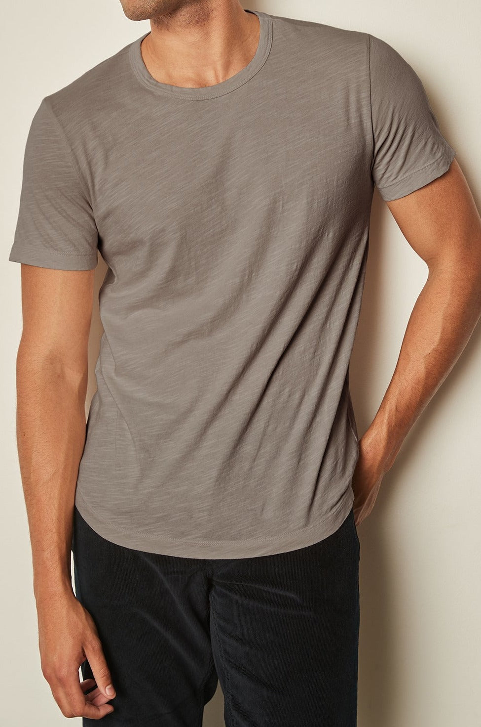 Amaro Crew Neck Slub Tee in tarmac front-25792841187521