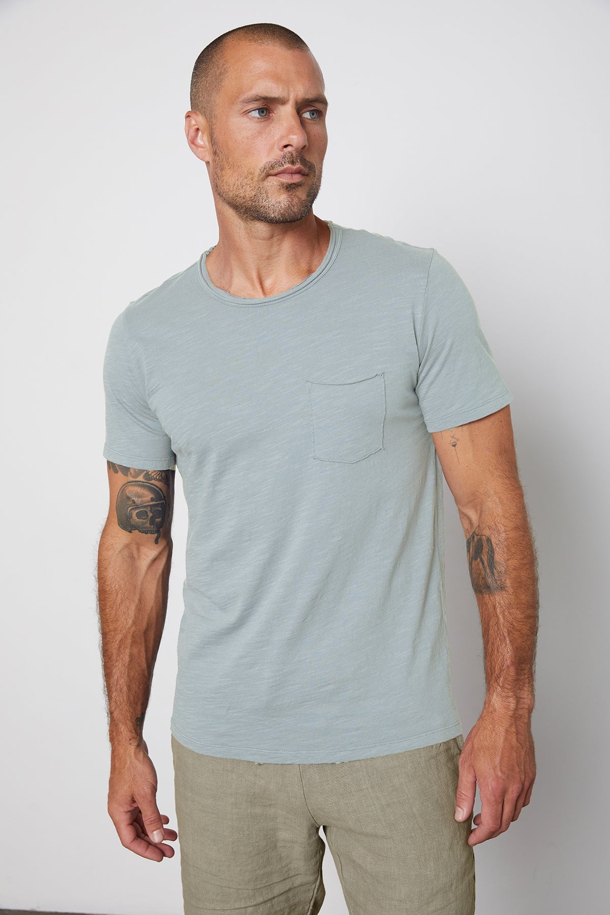 Chad Raw Edge Cotton Slub Pocket Tee in riptide with Jonathan shorts in olive front-25328431038657