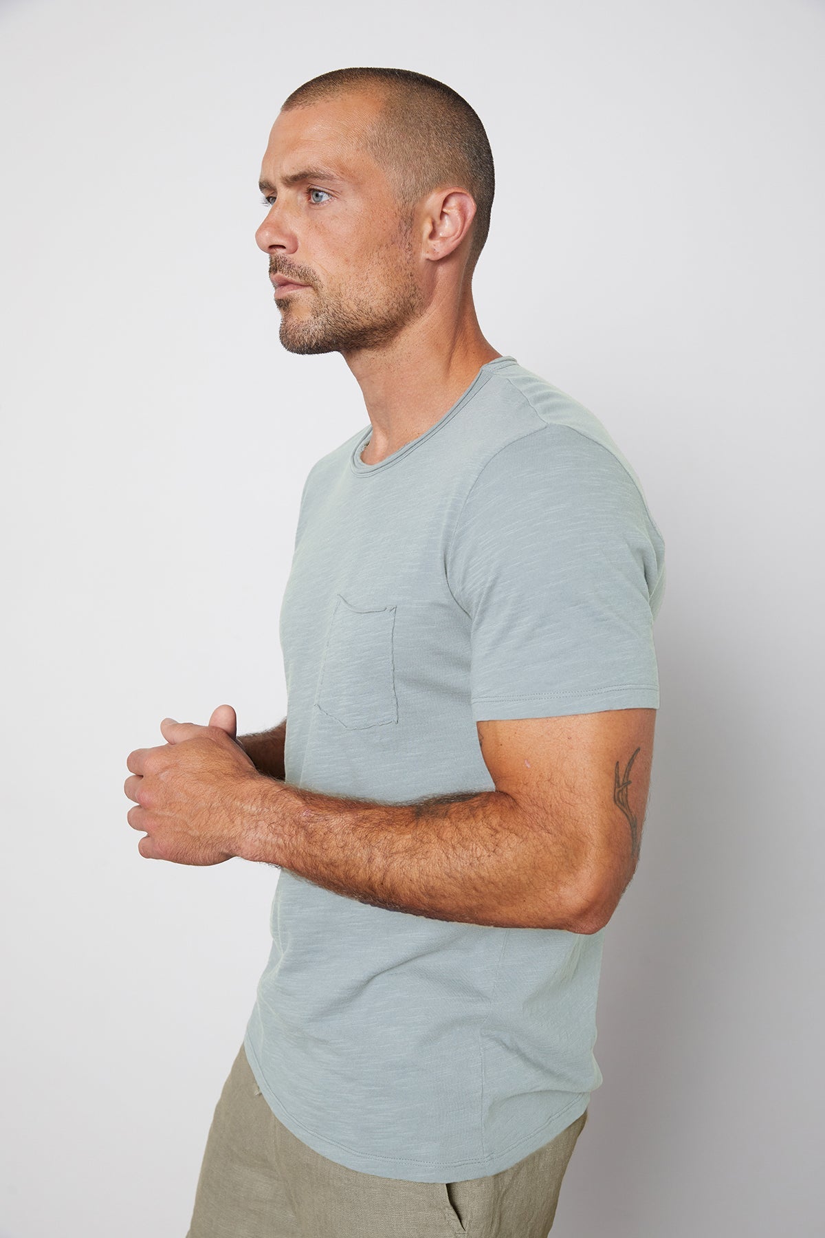 Chad Raw Edge Cotton Slub Pocket Tee in riptide with Jonathan shorts in olive side-25328431071425