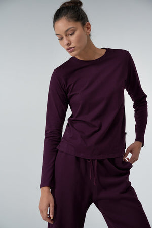 Vicente Tee Mulberry with Montecito Sweatpant Mulberry Front