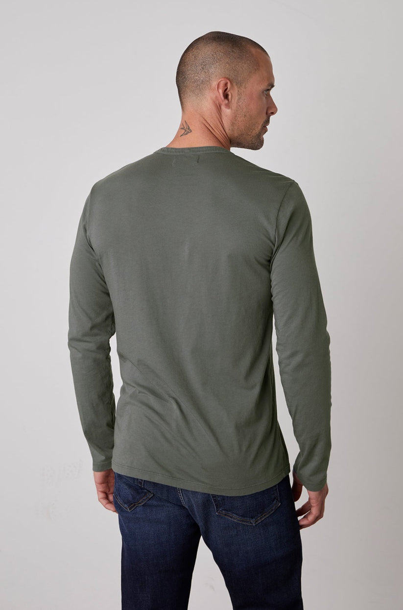 Alvaro Henley Terra Back