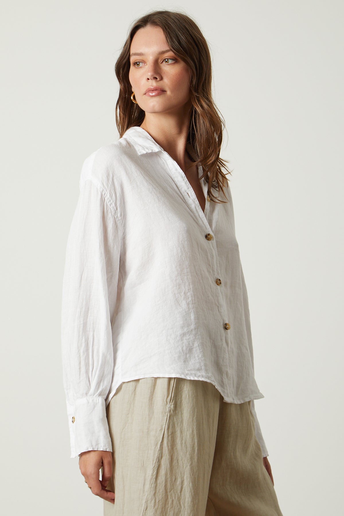   Eden button up shirt in white with Lola pant in cobble front & side 