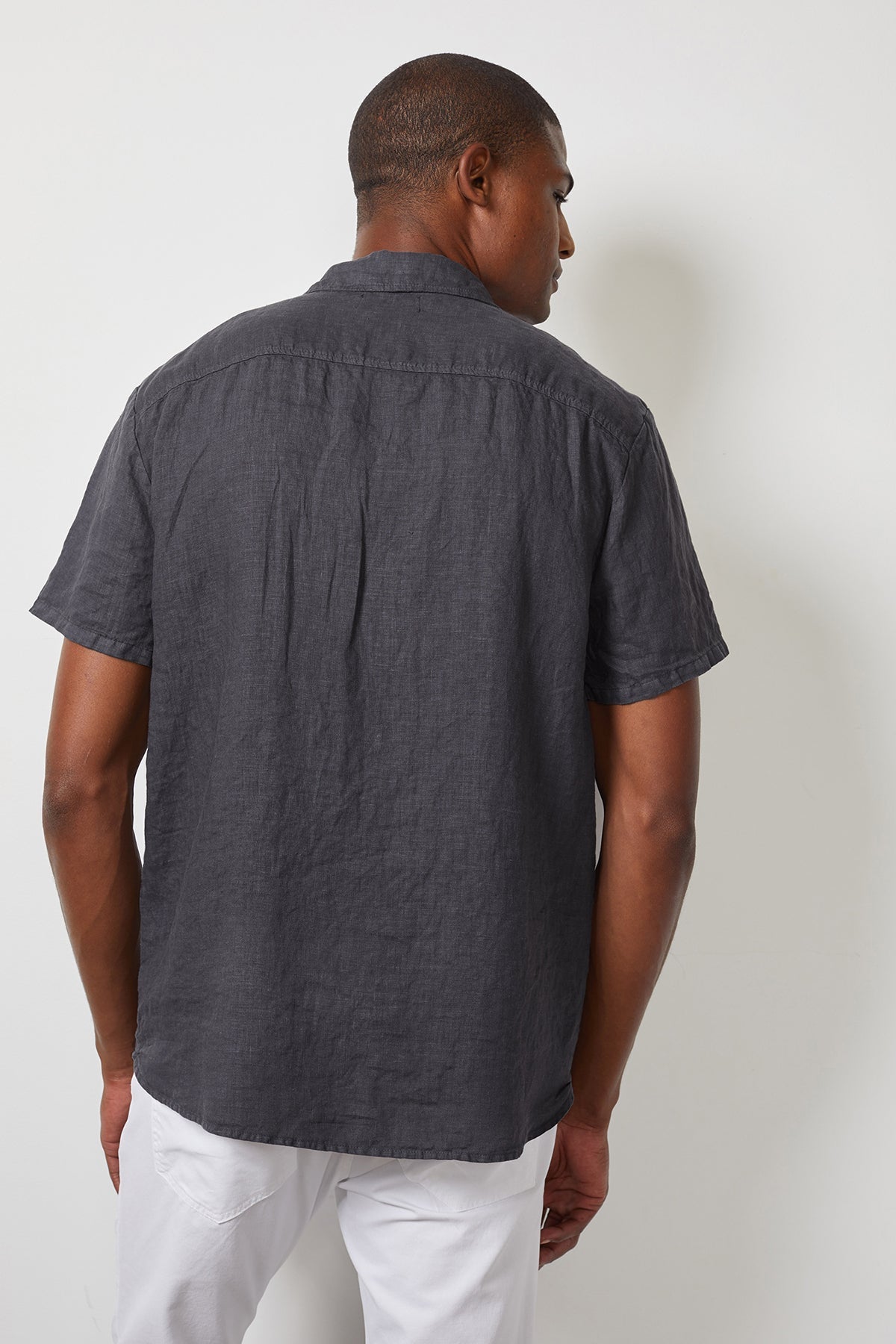  Mackie linen button up shirt in carbon 