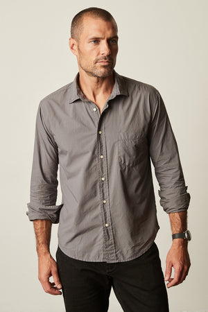 Brooks button up woven shirt in carbon front