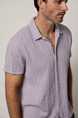 Christian Shirt in lilac close up front