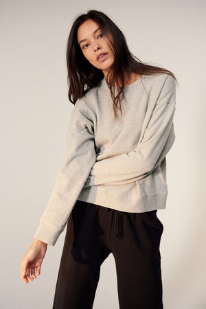 ynez sweatshirt heather grey front with montecito pant black